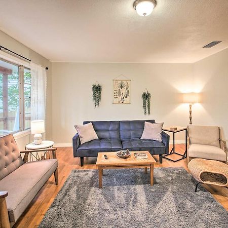 Centrally Located Hot Springs Home With Deck! Экстерьер фото