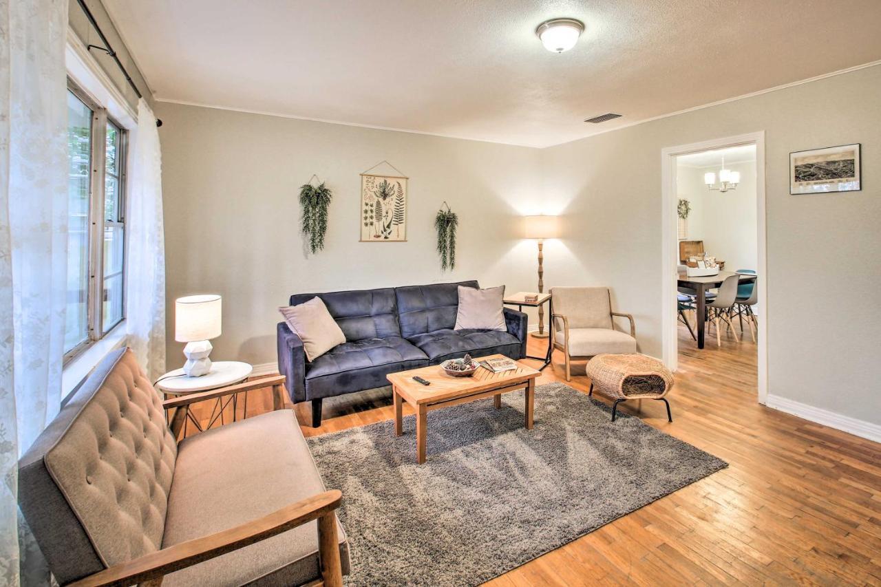 Centrally Located Hot Springs Home With Deck! Экстерьер фото