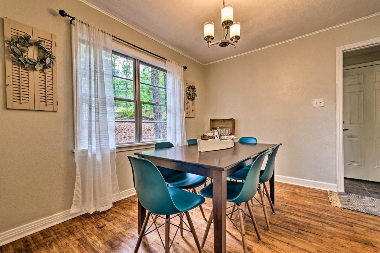 Centrally Located Hot Springs Home With Deck! Экстерьер фото