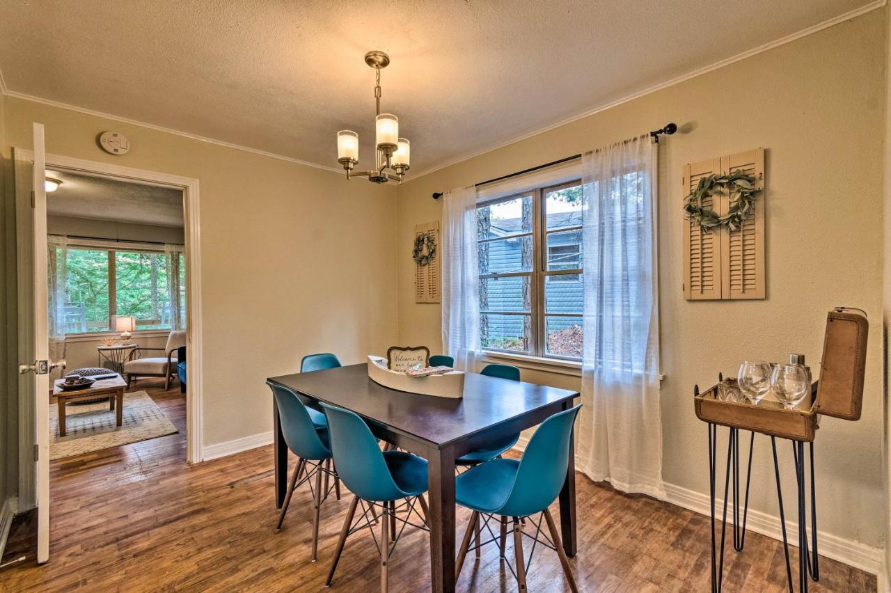 Centrally Located Hot Springs Home With Deck! Экстерьер фото